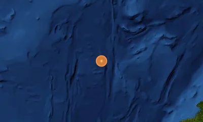 483 km al NO de Esmeraldas, Ecuador