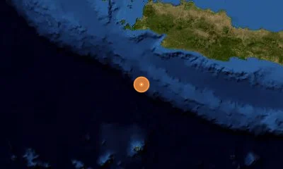 8.54°S, 105.87°E