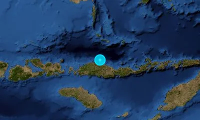 60 km al NNE de Ruteng, Indonesia