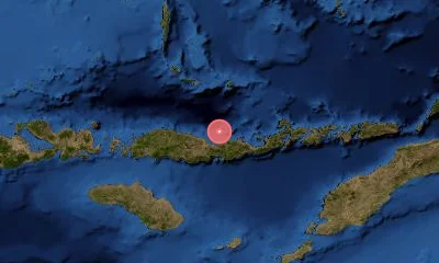 8.32°S, 121.57°E